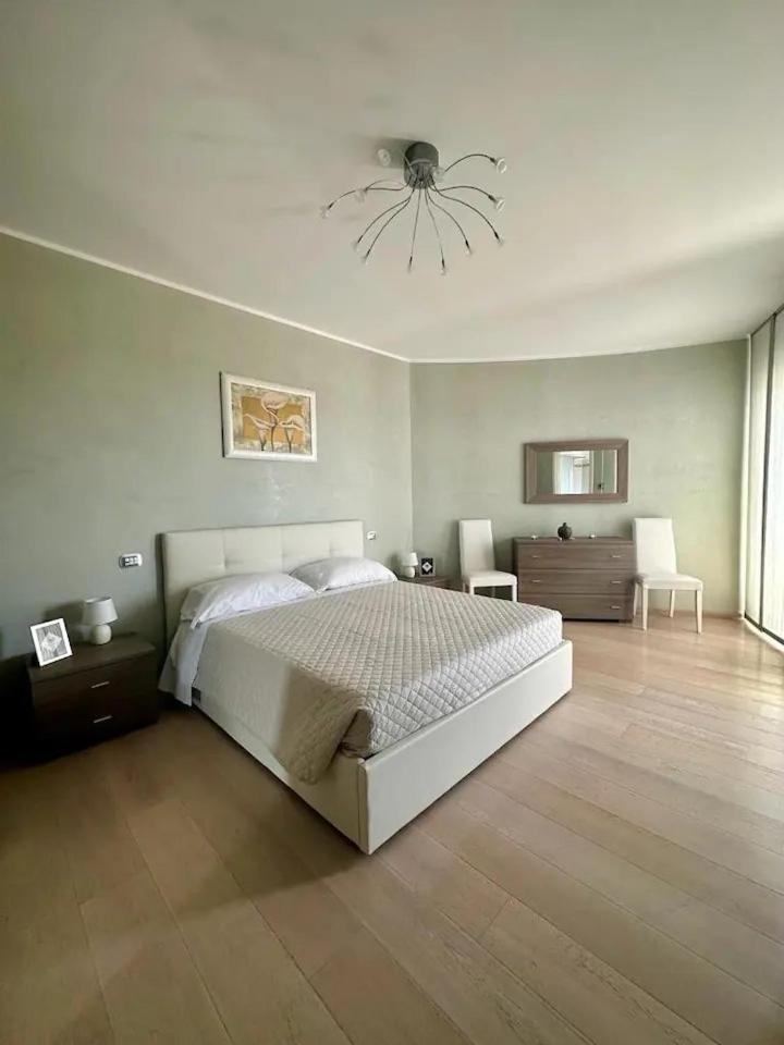 Sigis House - Independent Apartment Sea View Fiumicino Exterior foto